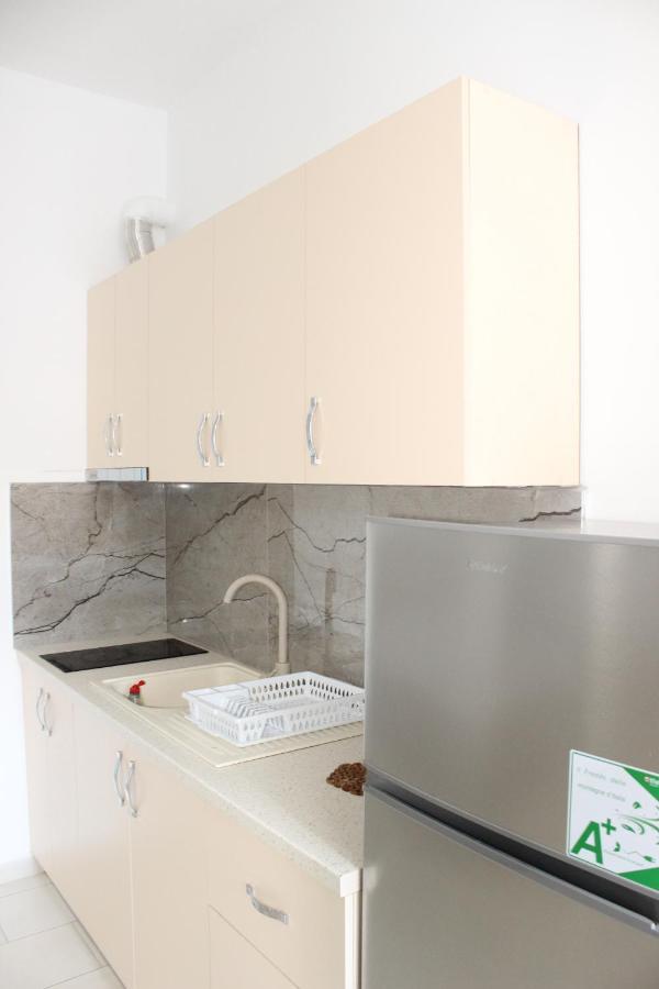 Leva'S Apartments Саранда Екстер'єр фото